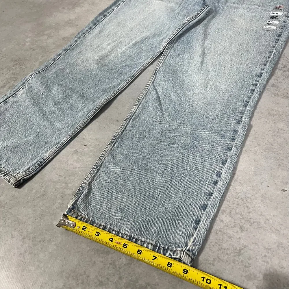 Levis waist 36